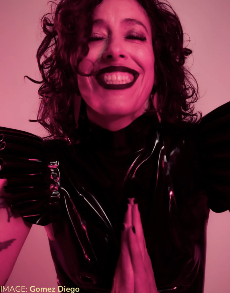 Liliana L'adios Fetishcomedyshow